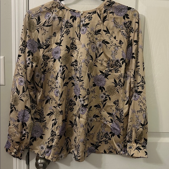 Ann Taylor Blouse - Picture 5 of 5